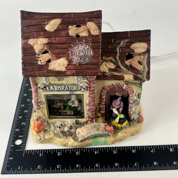Halloween Village Lighted Laboratory Witches Brew Mummy Haunted House Ceramic - Picture 14 of 16